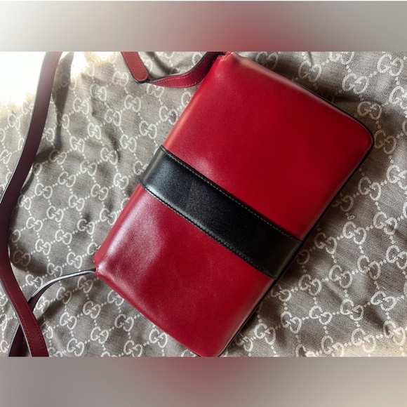 Gucci Red/Black Leather Small Arli Crossbody Bag - Picture 6 of 11